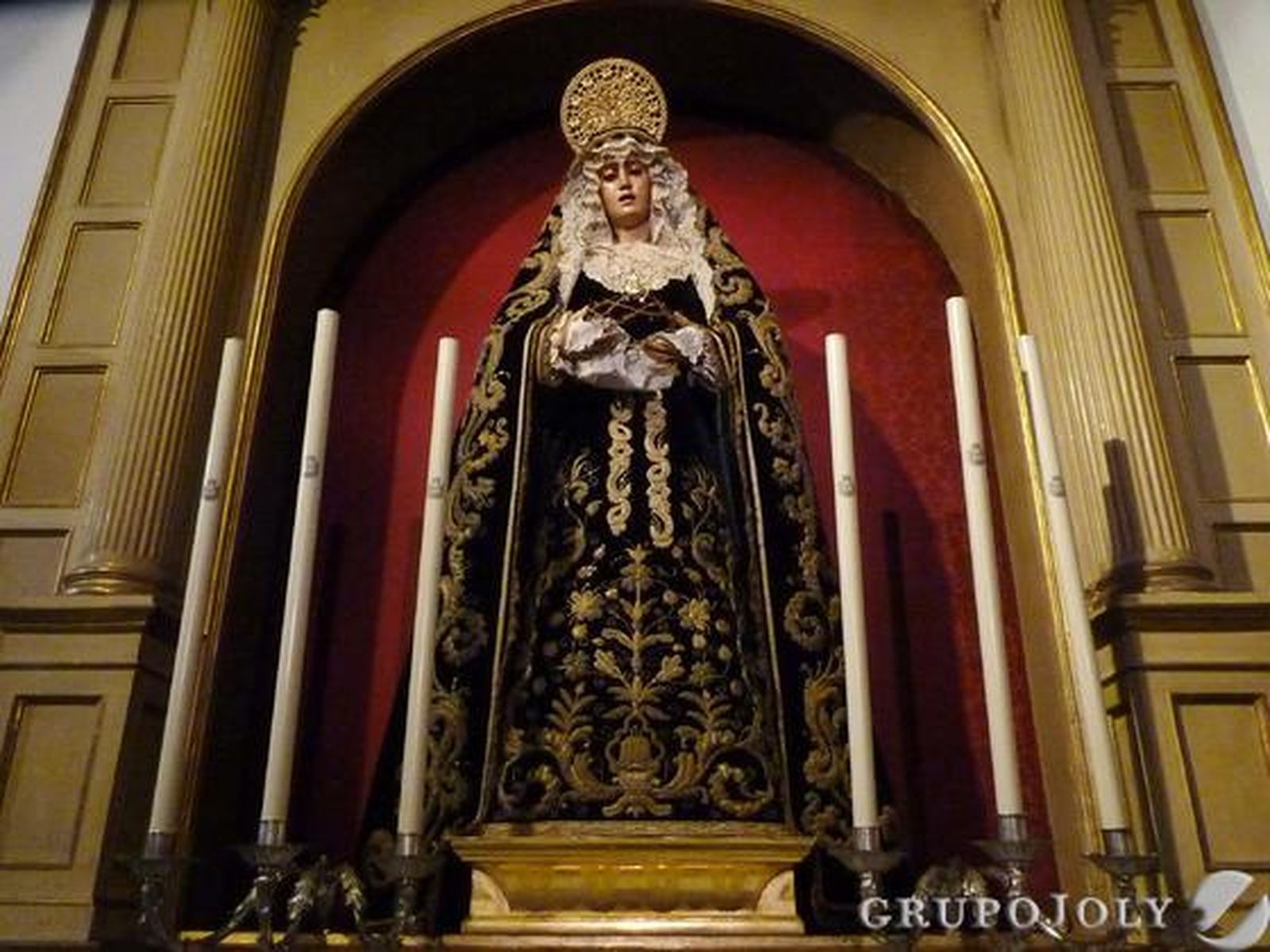 Virgen de Villaviciosa de la Hermandad del Santo Entierro.

Foto: Ruesga Bono
