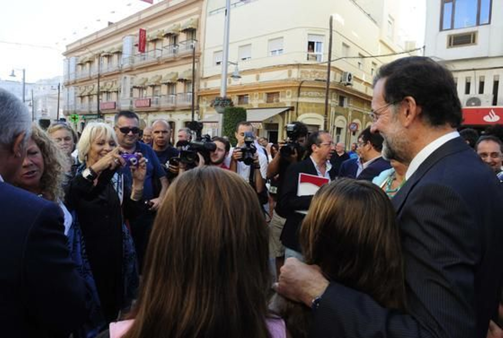 La cúpula del PP, con Mariano Rajoy que presidió el encuentro mantenido ayer en La Isla con los empresarios

Foto: Elias Pimentel