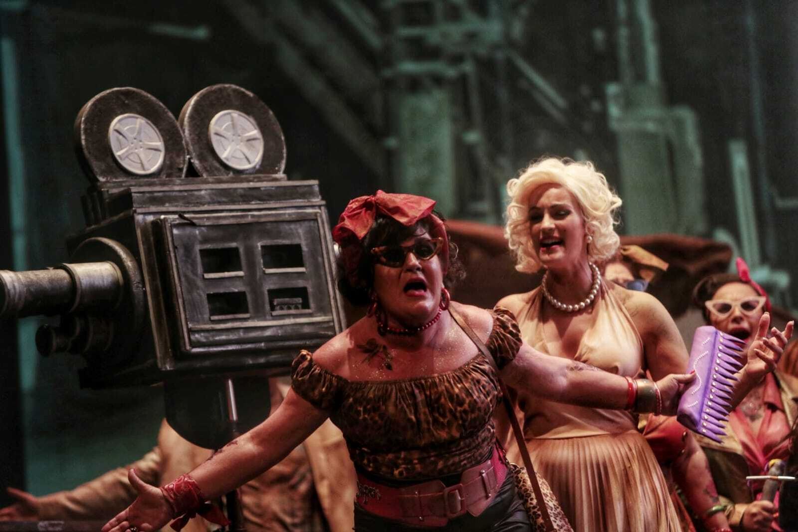 Coro "La producción"