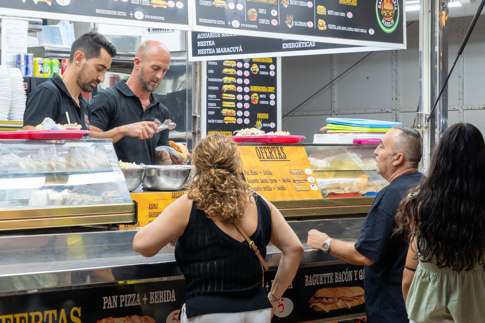 Colombinas 2025: Imágenes del ambiente el viernes 1 de agosto en las Fiestas Colombinas