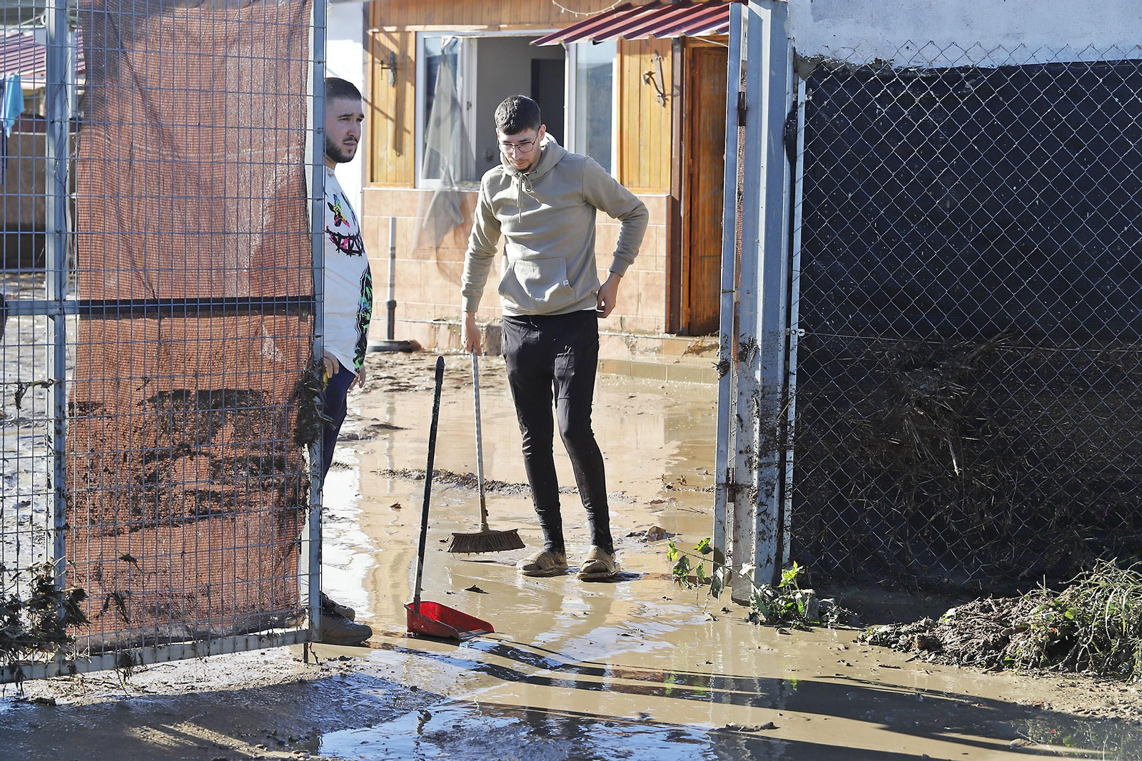 Imágenes de las consecuencias de la riada por las intensas lluvias en San Juan del Puerto Trigueros y Niebla Imágenes de las consecuencias de la riada por las intensas lluvias en San Juan del Puerto Trigueros y Niebla