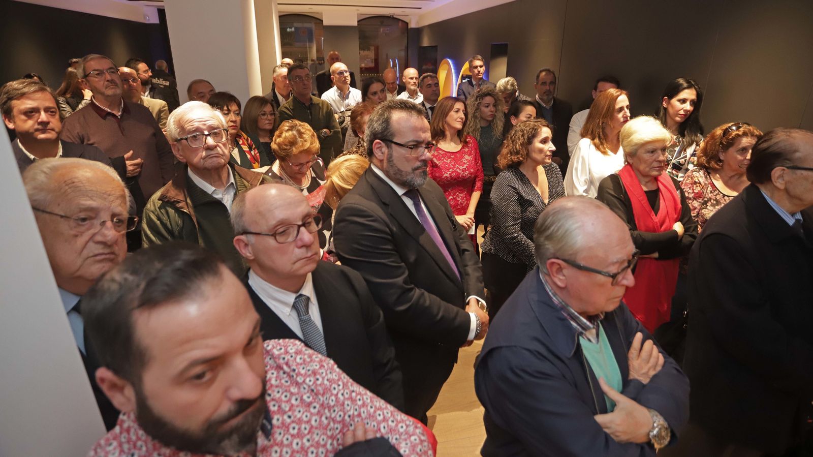 Inauguración de la nueva oficina de La Caixa en imágenes