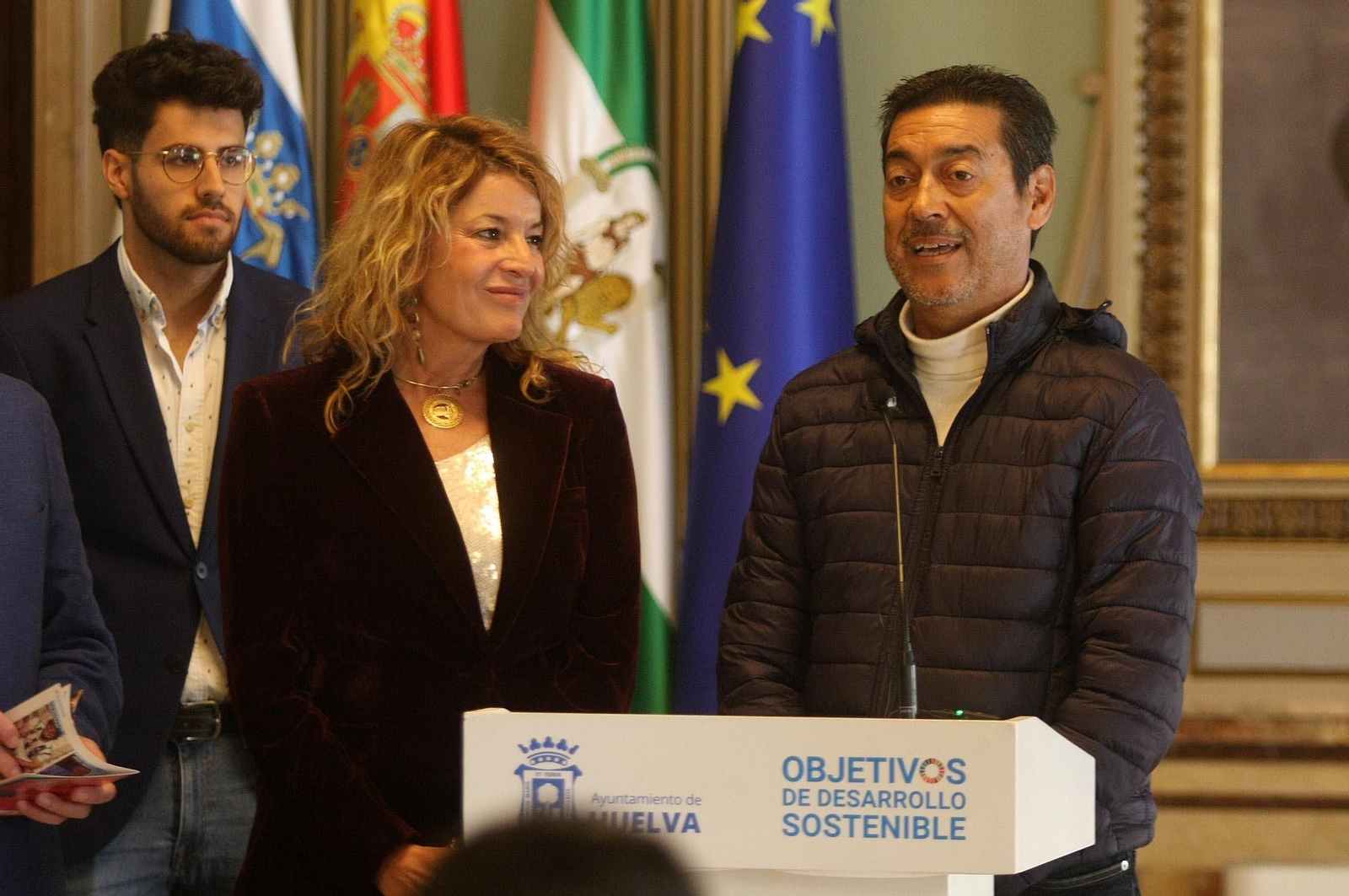 Imágenes de Luzardo y Alzugaray en su recepción en el Ayuntamiento de Huelva