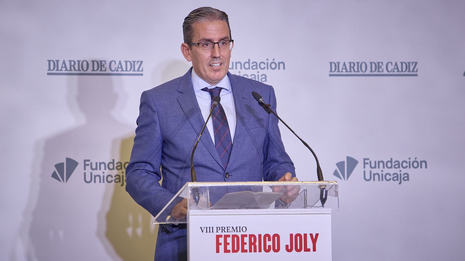 Las imágenes de la entrega del VIII Premio Federico Joly a Sara Baras en Cádiz