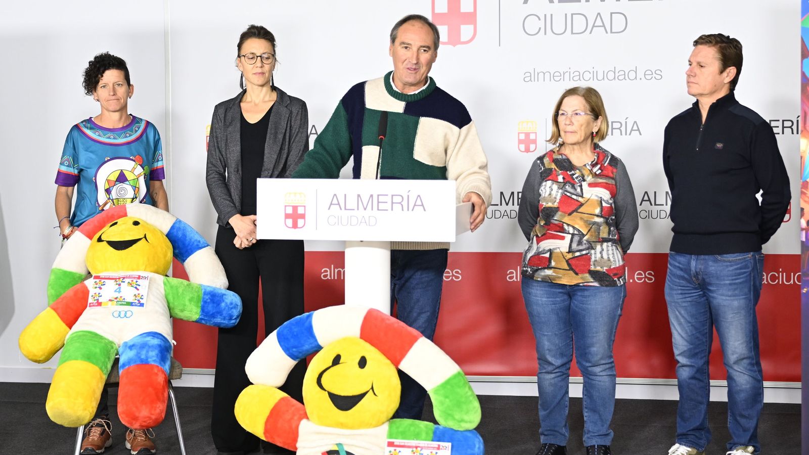 El concejal de Deportes, Antonio Casimiro, durante la presentación de la San Silvestre.