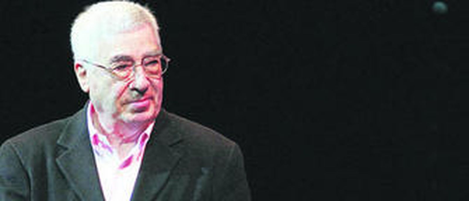 Fotograma de 'Los muertos no se tocan, nene', la película de José Luis García Sánchez.