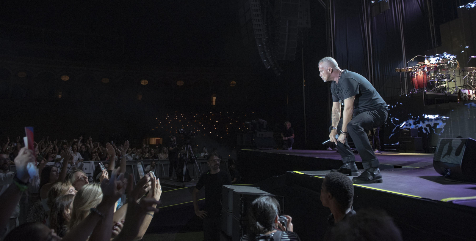 Las imágenes del concierto de Eros Ramazzotti en Sevilla