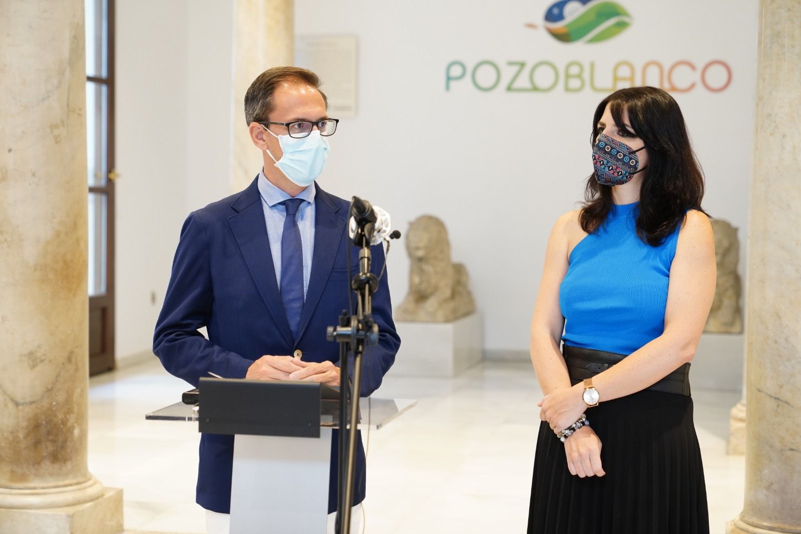 Santiago Cabello y Purificación Joyera.