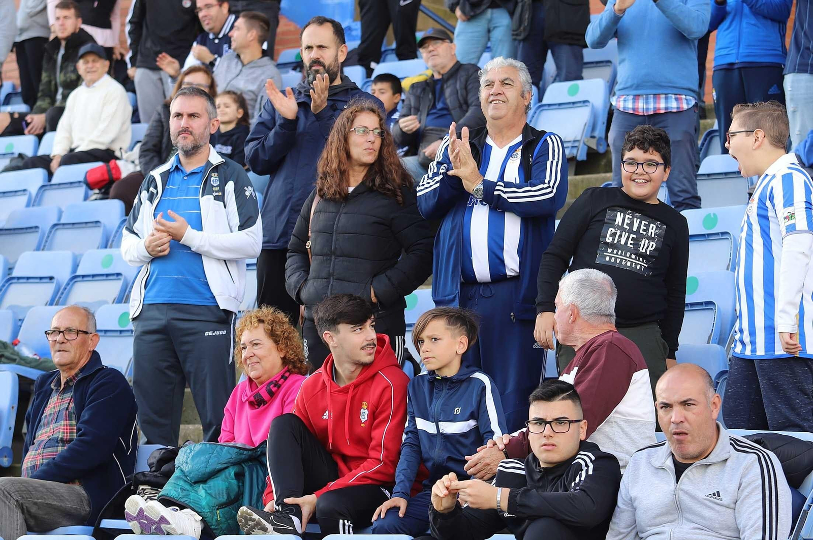 Imágenes del Recreativo de Huelva-Vélez