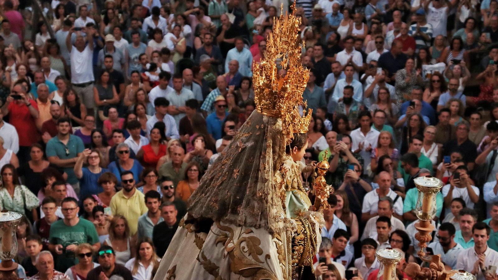 Virgen del Carmen del Perchel en su procesión por le centro