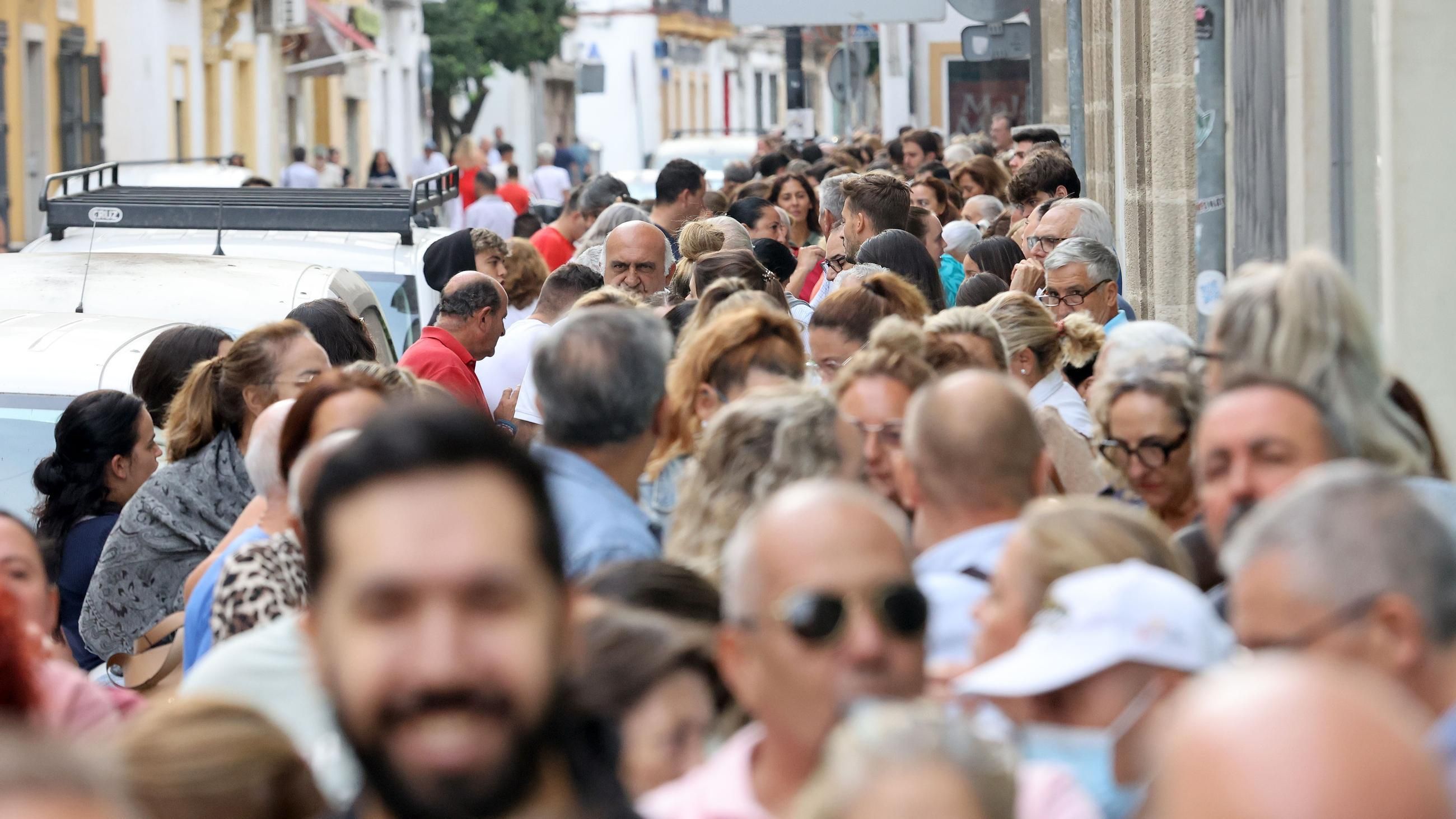 Pasión por la Zambomba en Jerez: "No veía algo así desde que cantaba aquí Lola Flores"