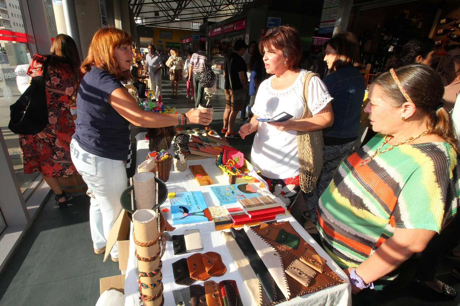 Imágenes de la VII Muestra de Artesanía FAISEM en el Mercado del Carmen.