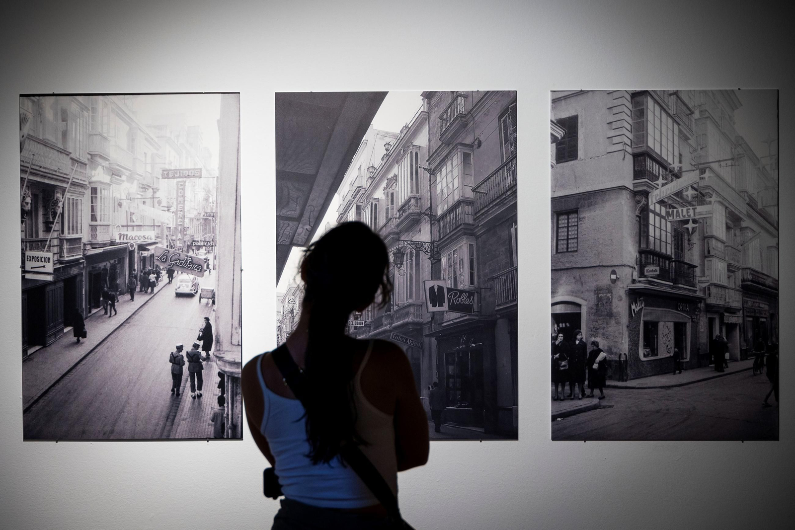 Exposición sobre el comercio, una de las riquezas de la ciudad. Exposición sobre el comercio, una de las riquezas de la ciudad.