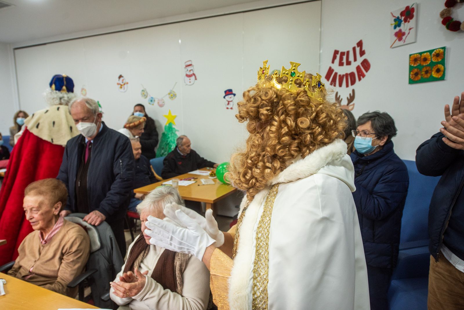 La visita de los Reyes Magos a la asociacion San Rafael de Alzheimer
