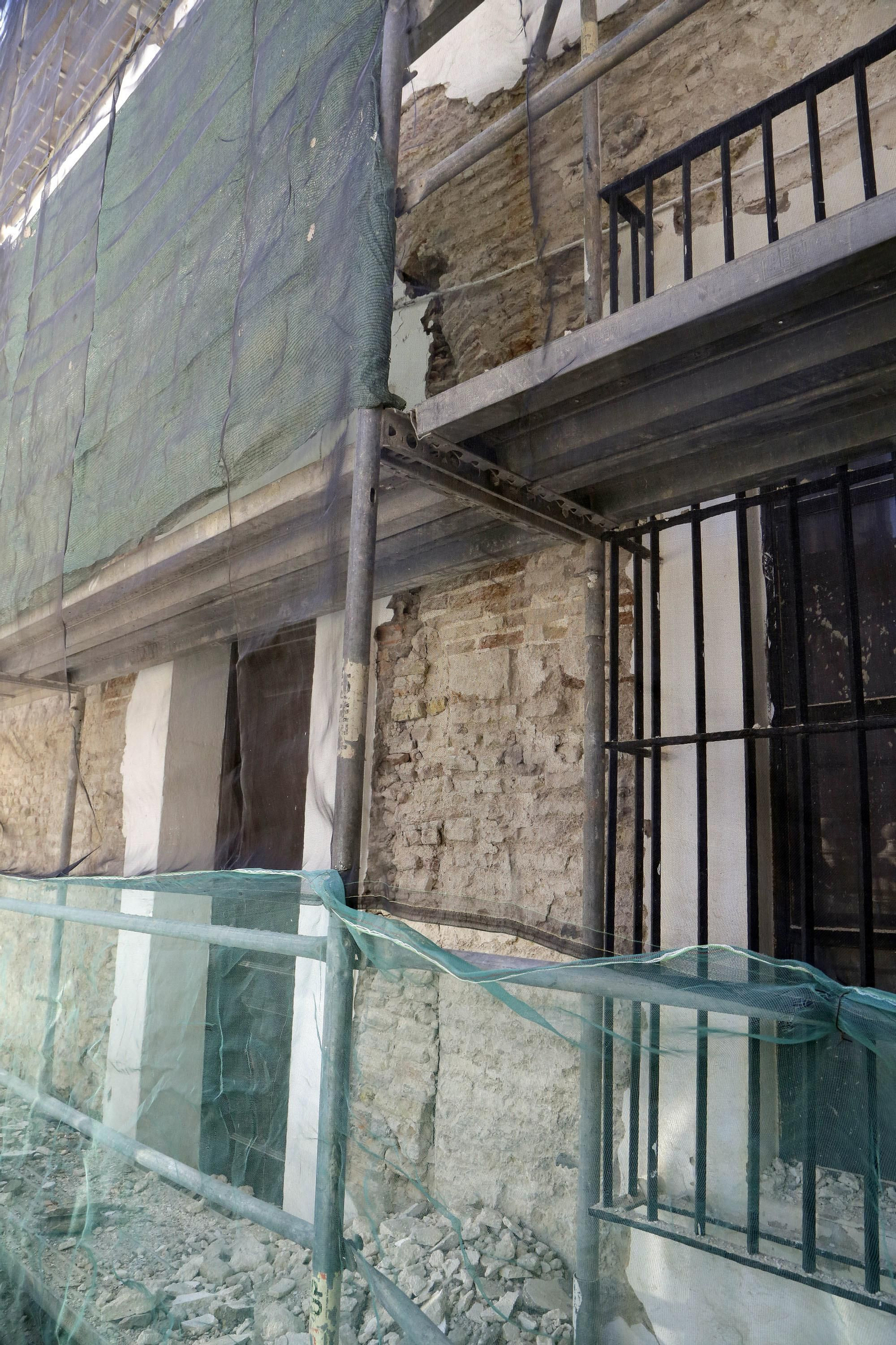 Arco en Casa del Abad del siglo XII en la Casa del Abad.