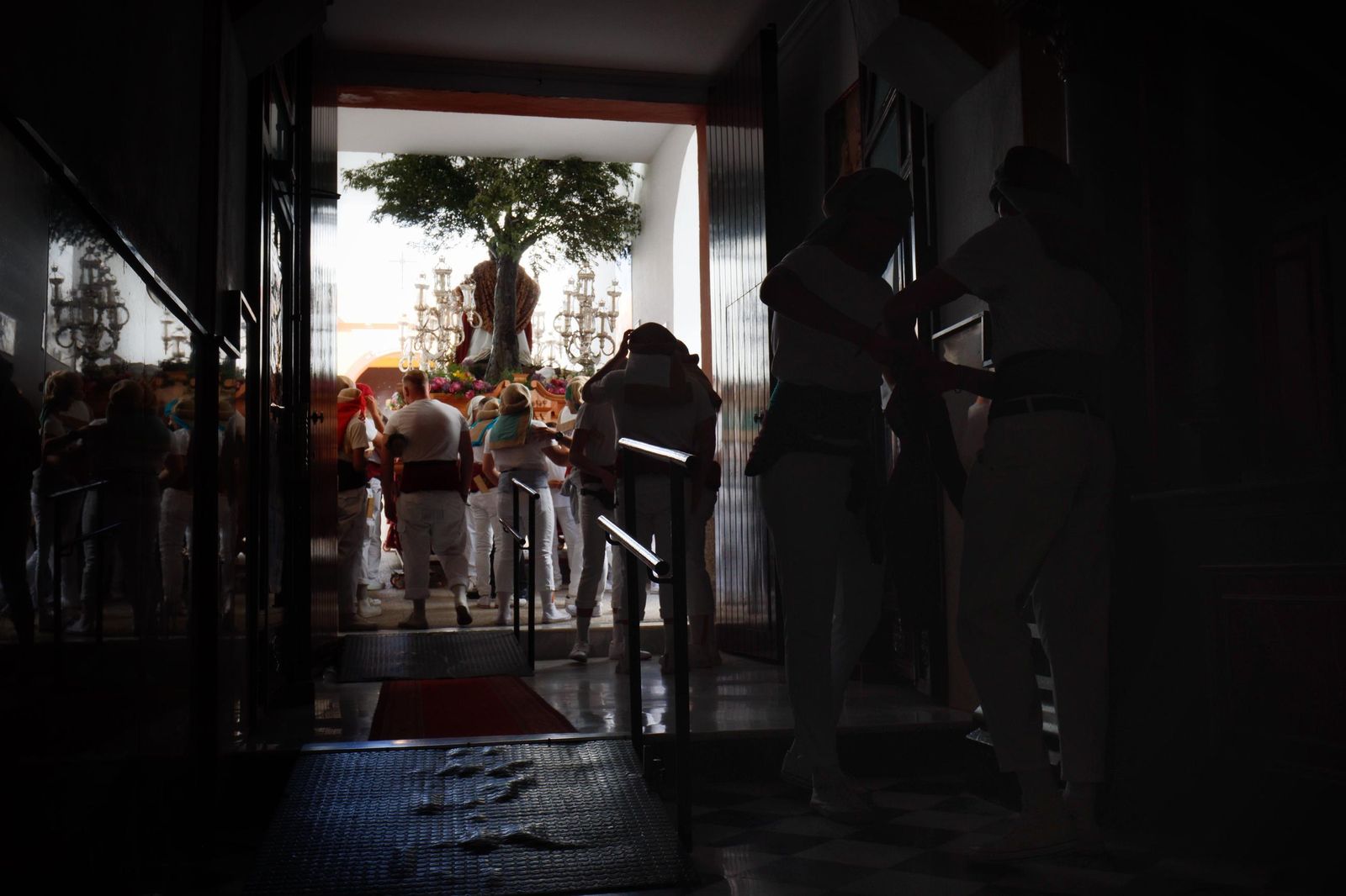 Imágenes de la salida de La oración en El Huerto en la Semana Santa de Chiclana 2025