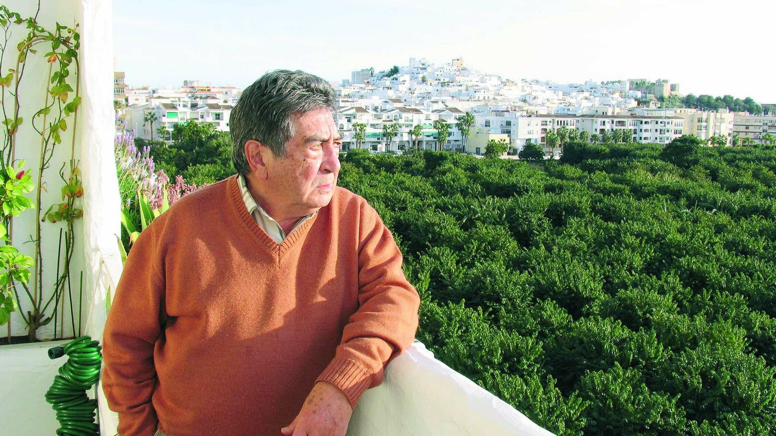 José Ladrón de Guevara.