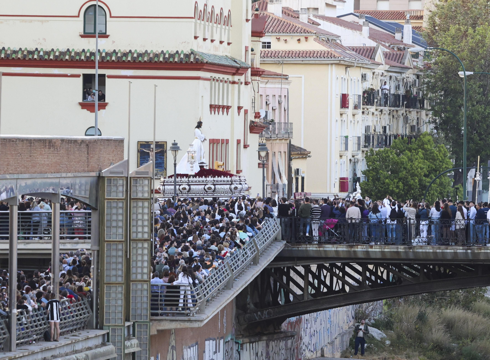 Cautivos en el Lunes Santo de Málaga, en fotos