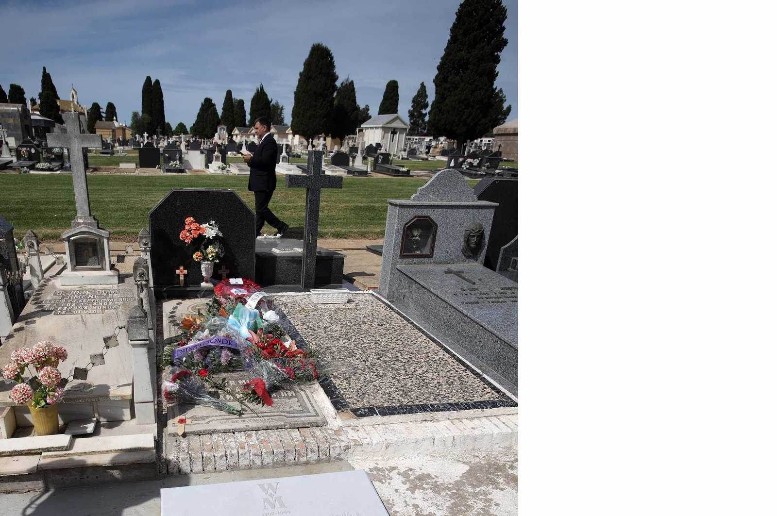 La ceremonia conmemorativa del 80 aniversario de la aparición del cuerpo de William Martin, en imágenes