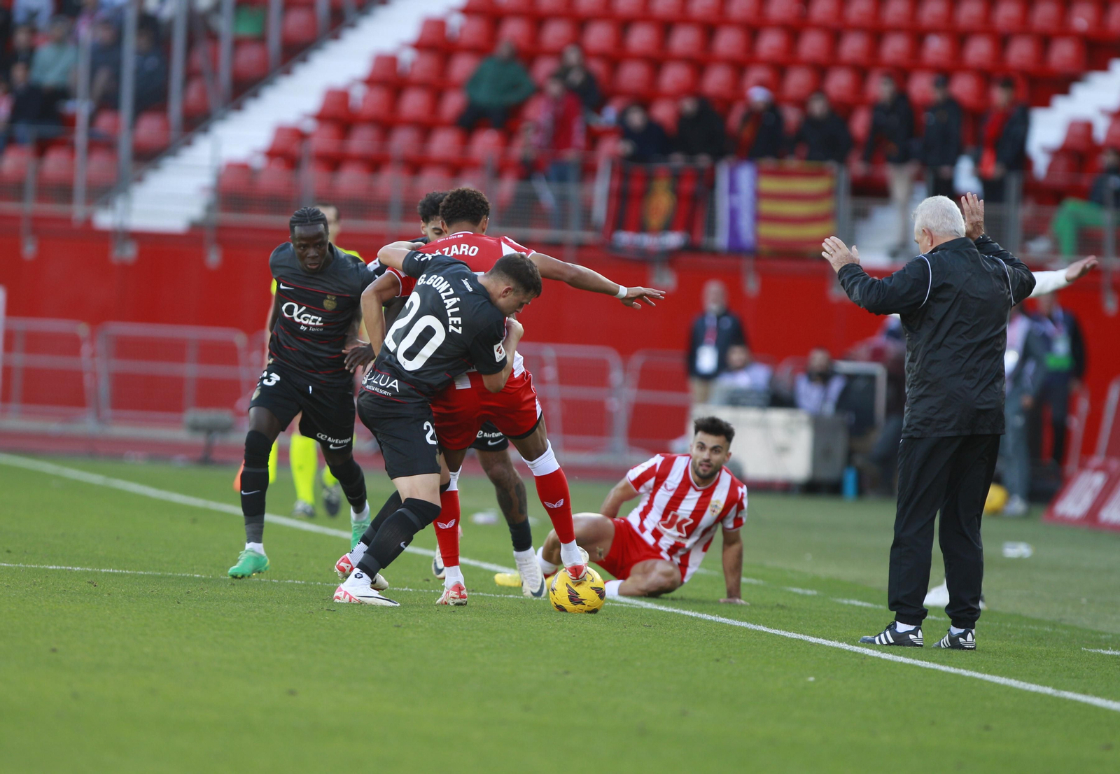 Imágenes del partido U.D. Almería-R.C.D. Mallorca
