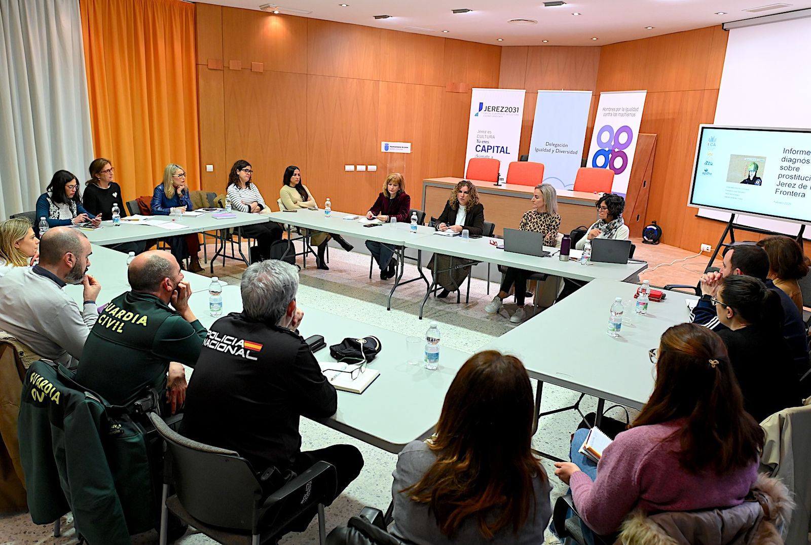 Sesión de trabajo del Foro Social contra la Trata de Mujeres y Niñas con fines de Explotación Sexual celebrado en la Casa de las Mujeres.