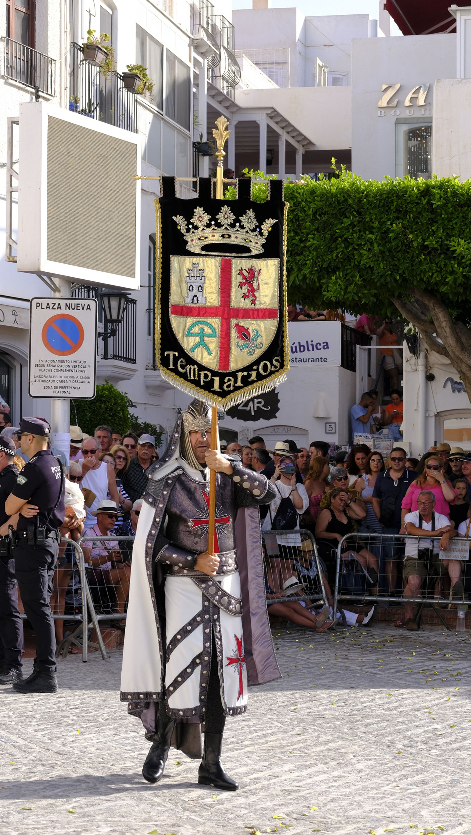 Imágenes del desfile de Moros y Cristianos de Mojácar