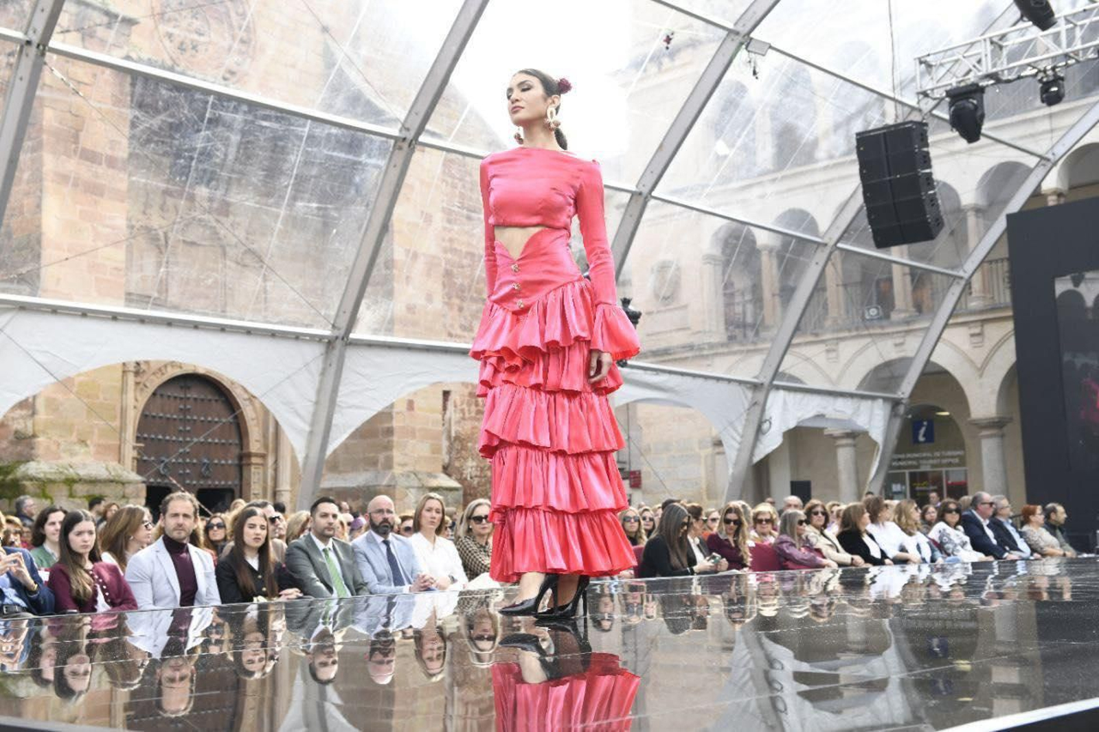 Lo mejor de Andújar Flamenca, moda de alta costura, en imágenes