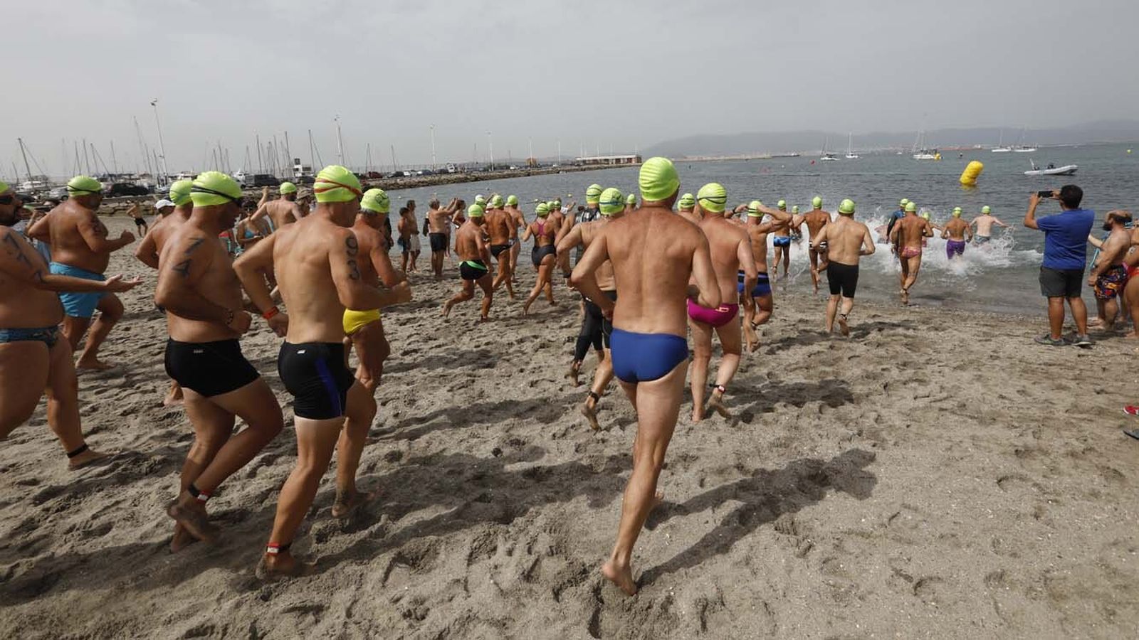 Las fotos de la IX Tragamillas solidaria de la Línea