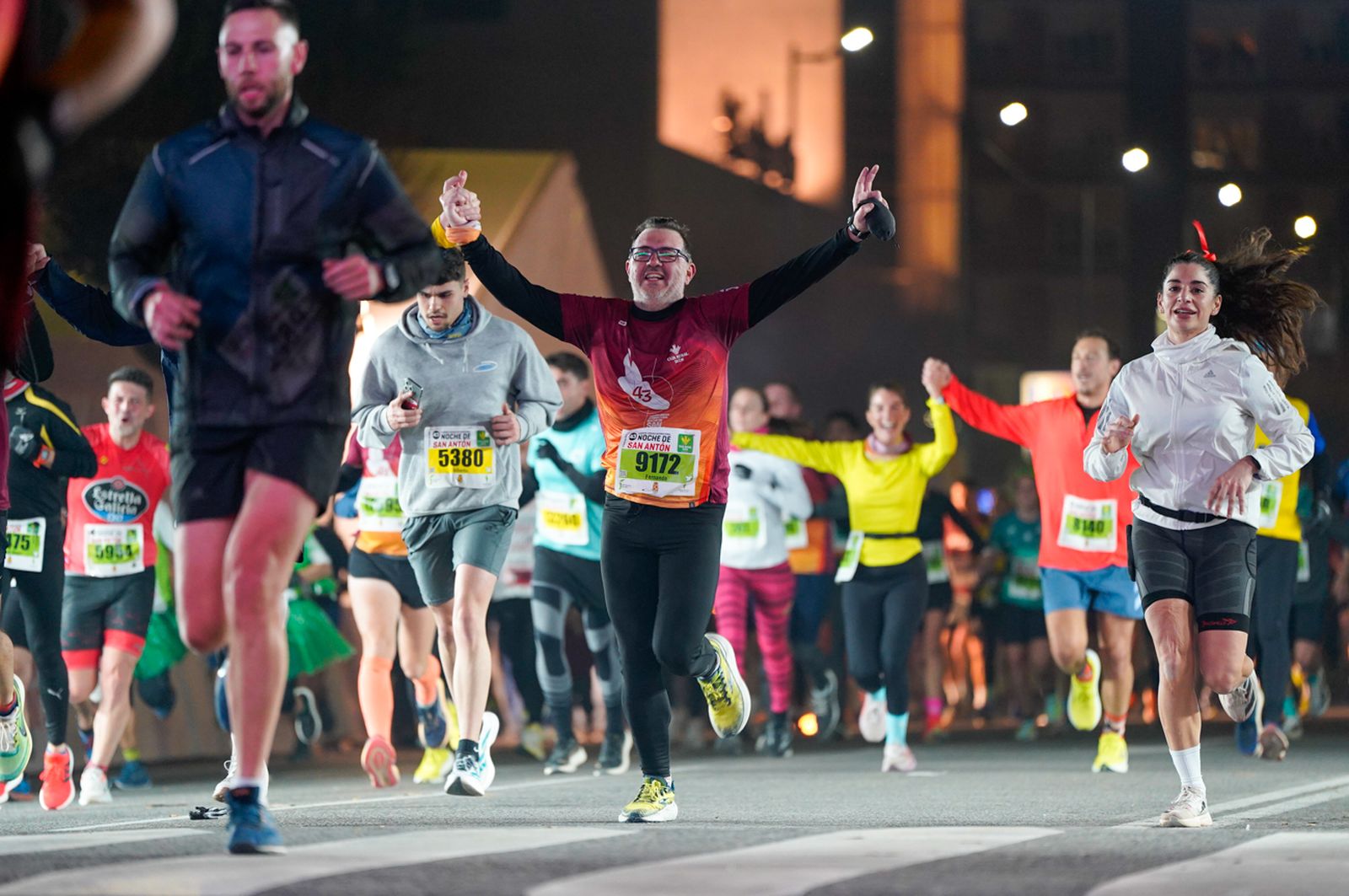En imágenes: búscate en tu llegada a meta de la Carrera de San Antón 2026 (9)