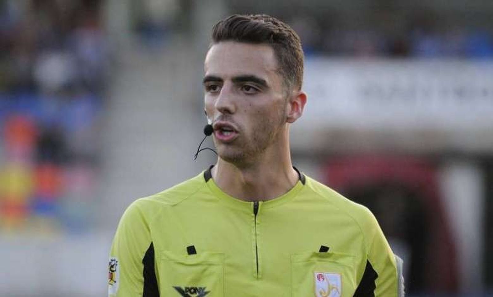 El árbitro Gerard Brull Acerete.