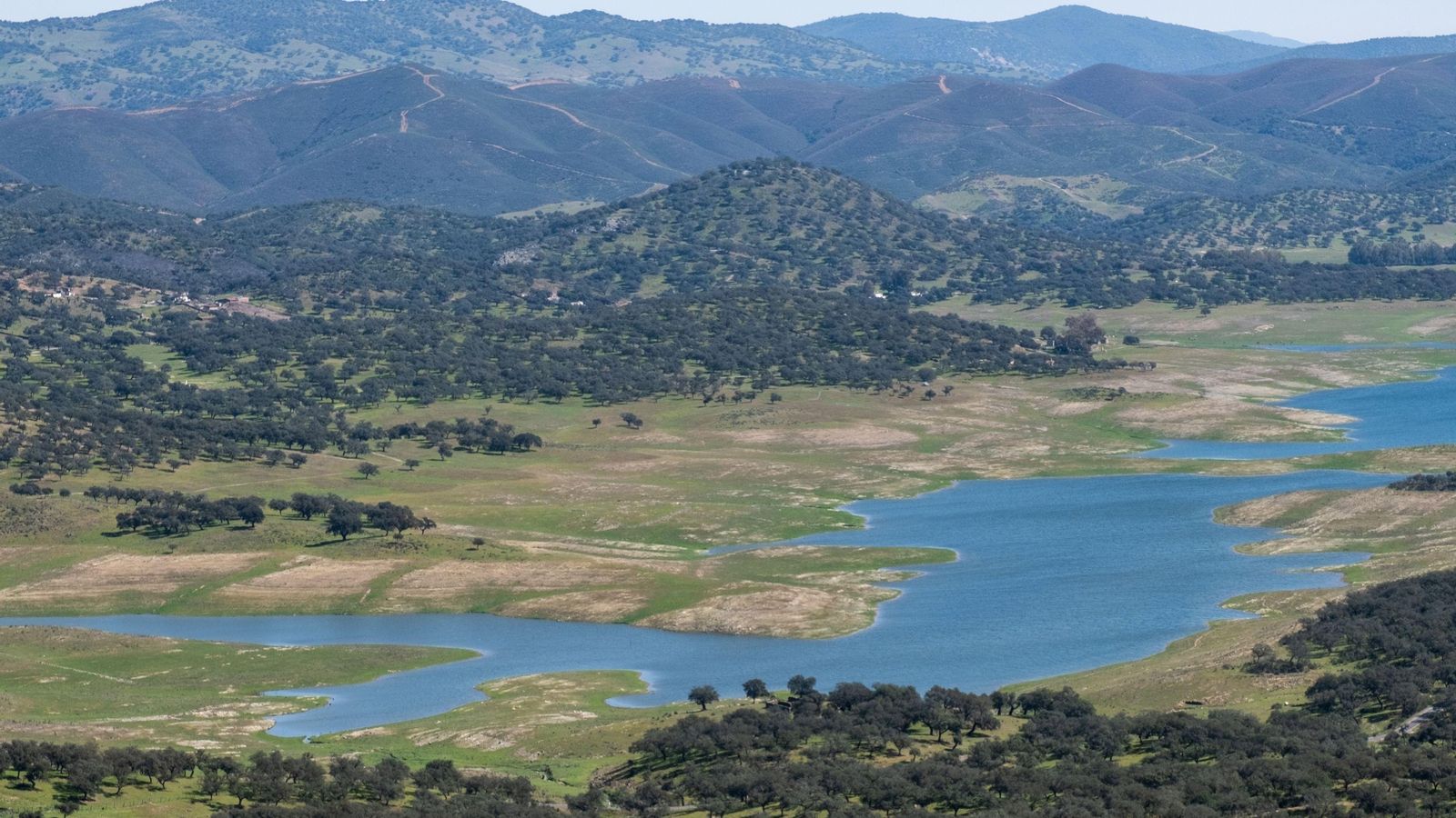 Embalse  de Aracena en Huelva.