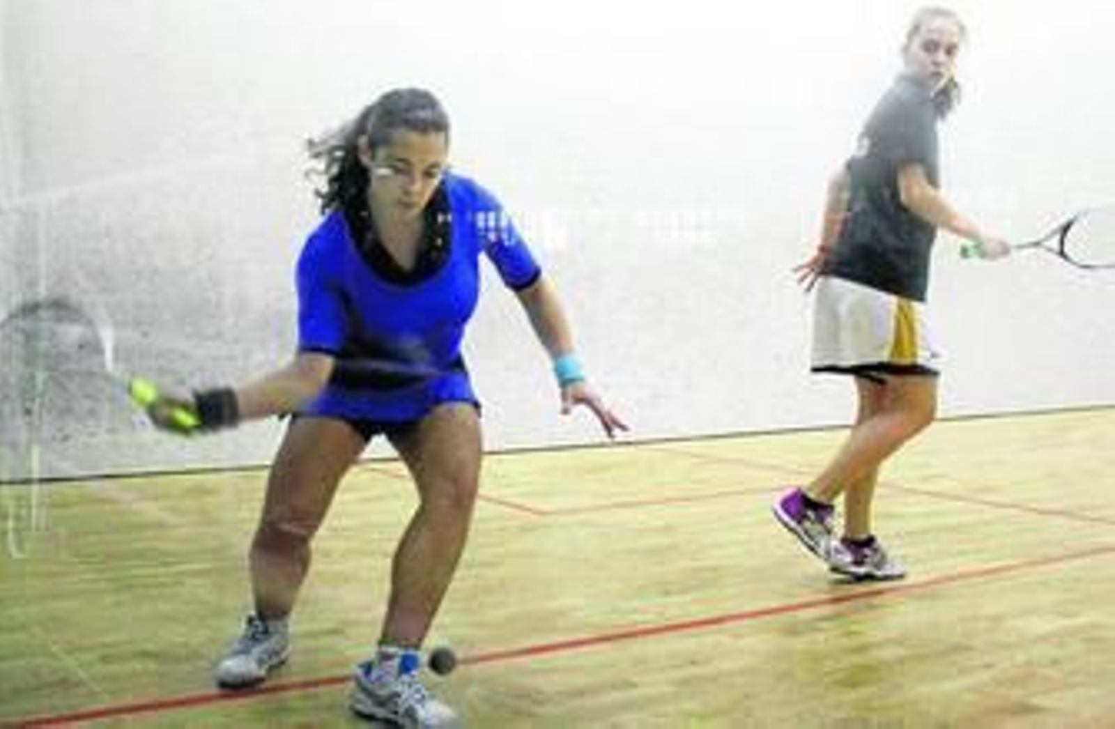 Una de las acciones que se pudieron ver durante la final del cuadro femenino.