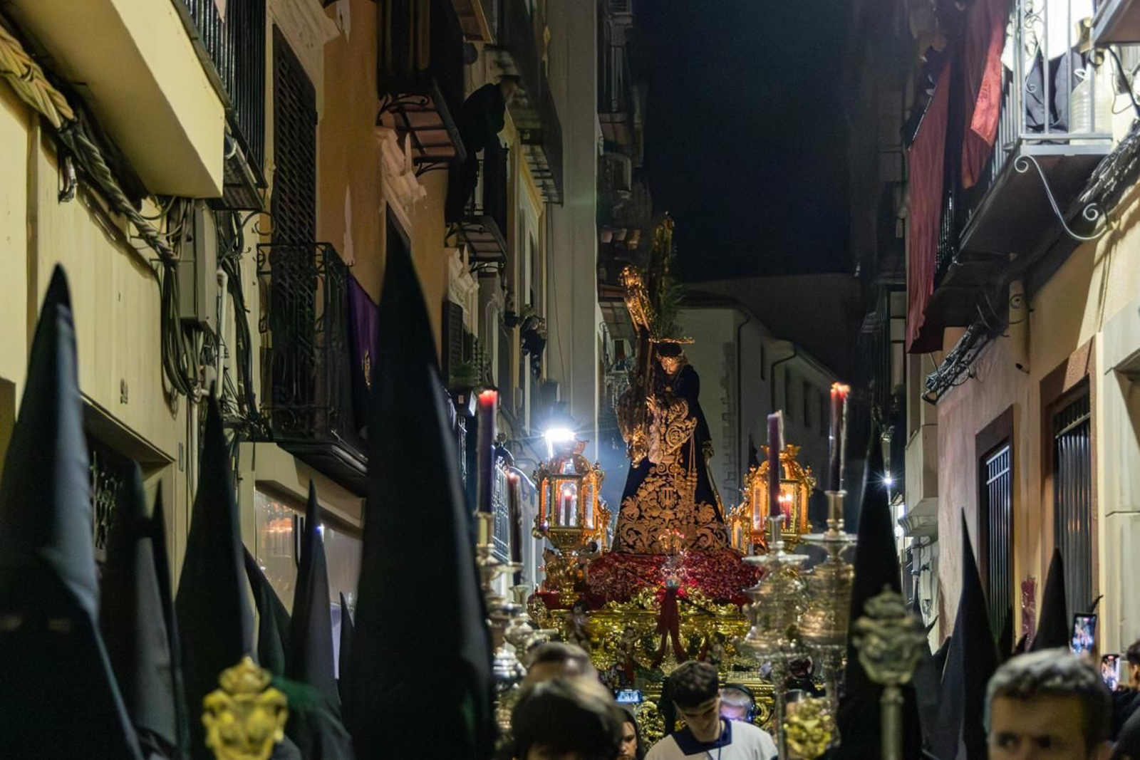 Los jiennenses acuden un año más al encuentro de Nuestro Padre Jesús