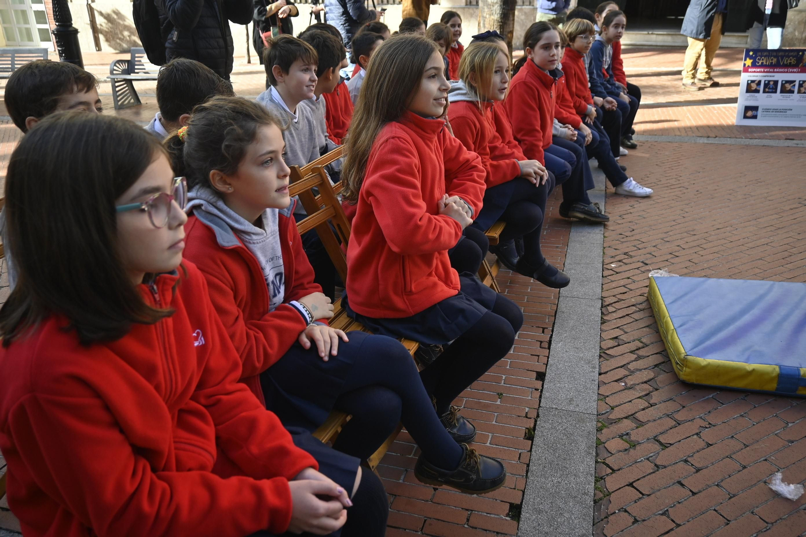 Los niños del Cardenal Spínola aprenden a salvar vidas.