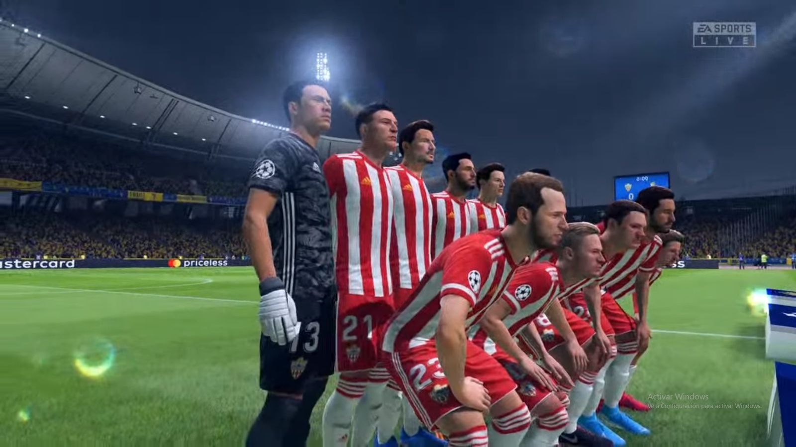 Once virtual de la UDA posando en el juego con el detalle del logo de la 'Champions League' en la camiseta.