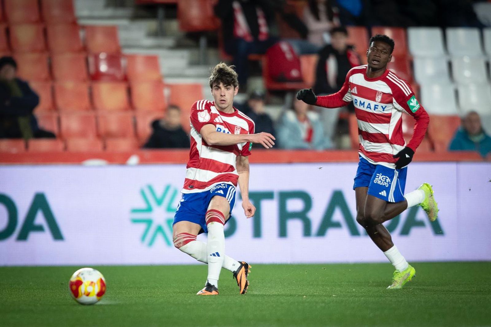 Las mejores imágenes del Granada CF-Rayo de la Copa del Rey