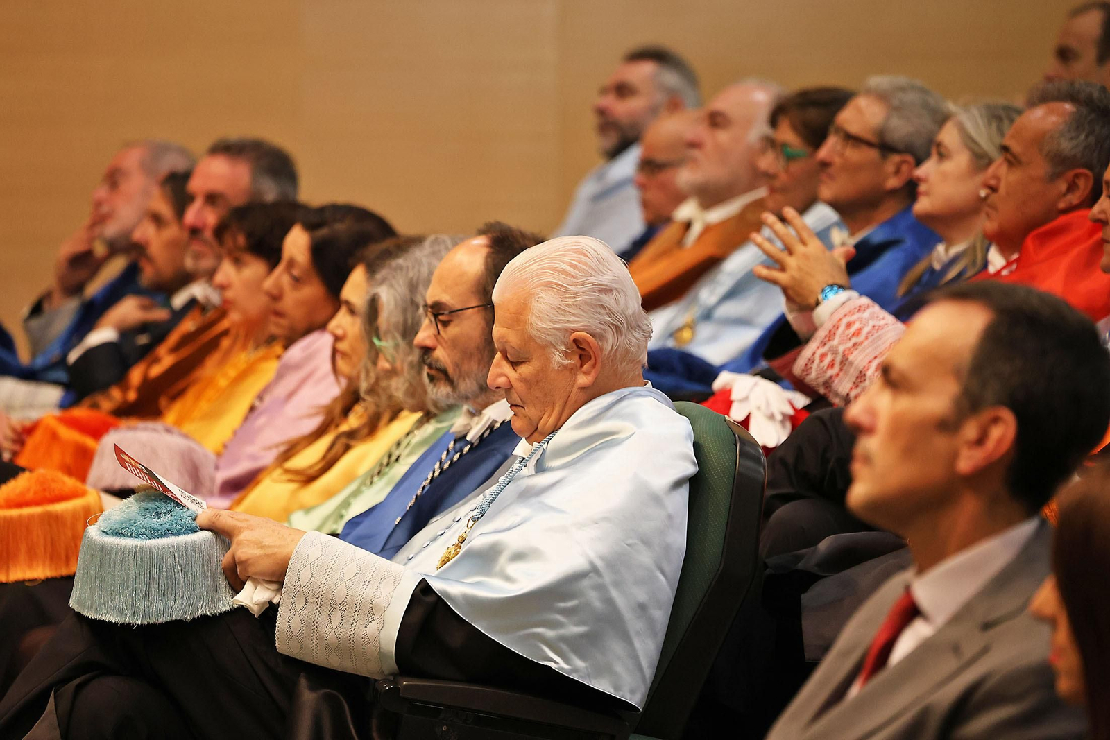 Imágenes del acto de investidura de Simon L. Dolan como Doctor Honoris Causa