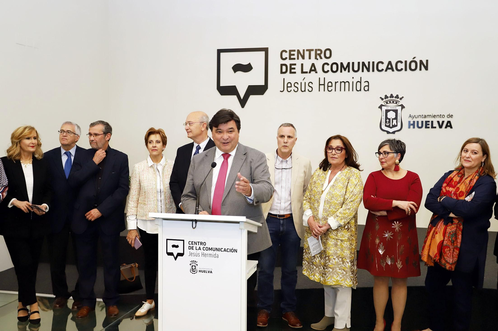 El Centro de Comunicación "Jesús Hermida" abre sus puertas, en imágenes