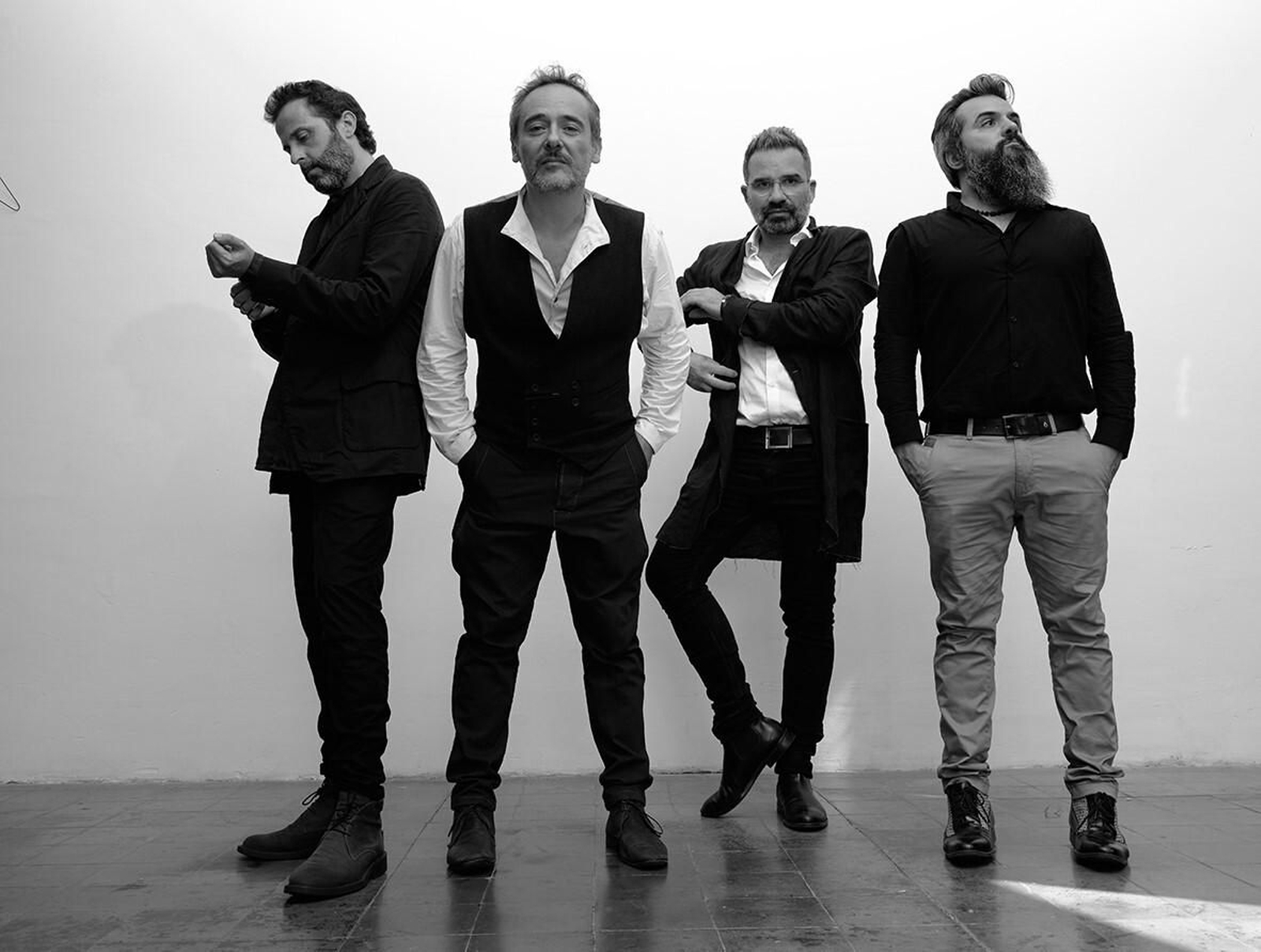 El domingo, 15 de agosto actúa Love of Lesbian en Almeria.