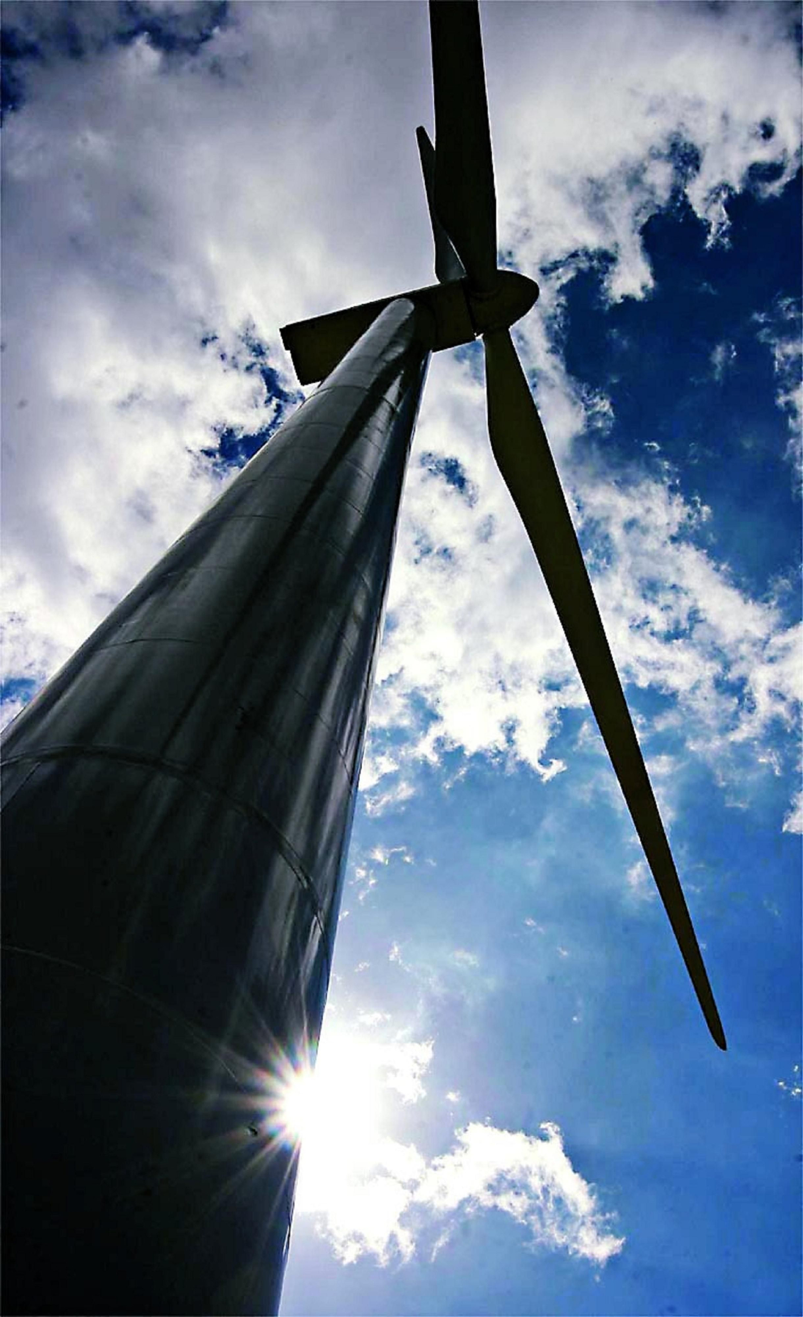 Un aerogenerador de energía eléctrica.