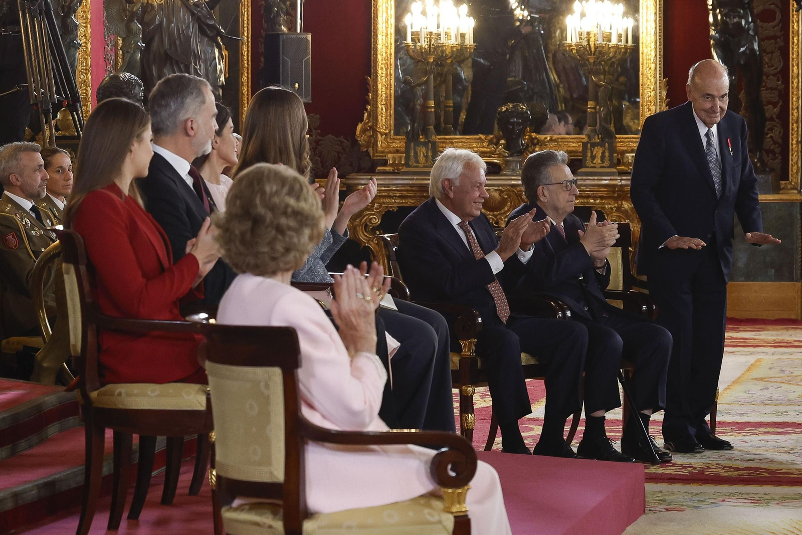 Acto central del 50 aniversario de la restauración de la monarquía