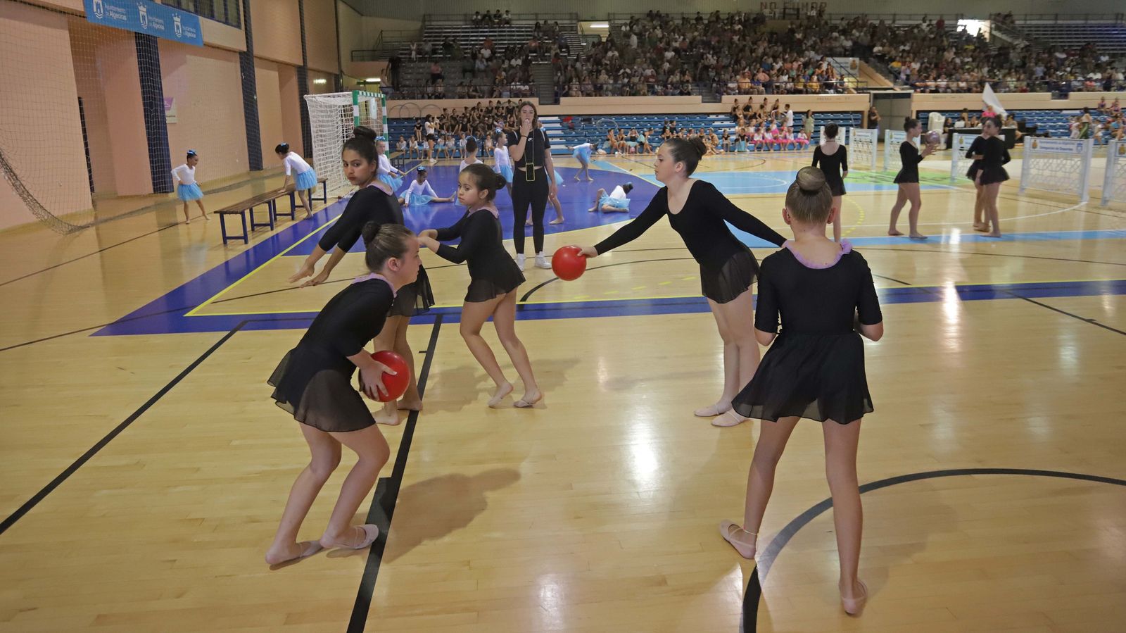 Fotos del Torneo Comarcal de gimnasia rítmica en Algeciras
