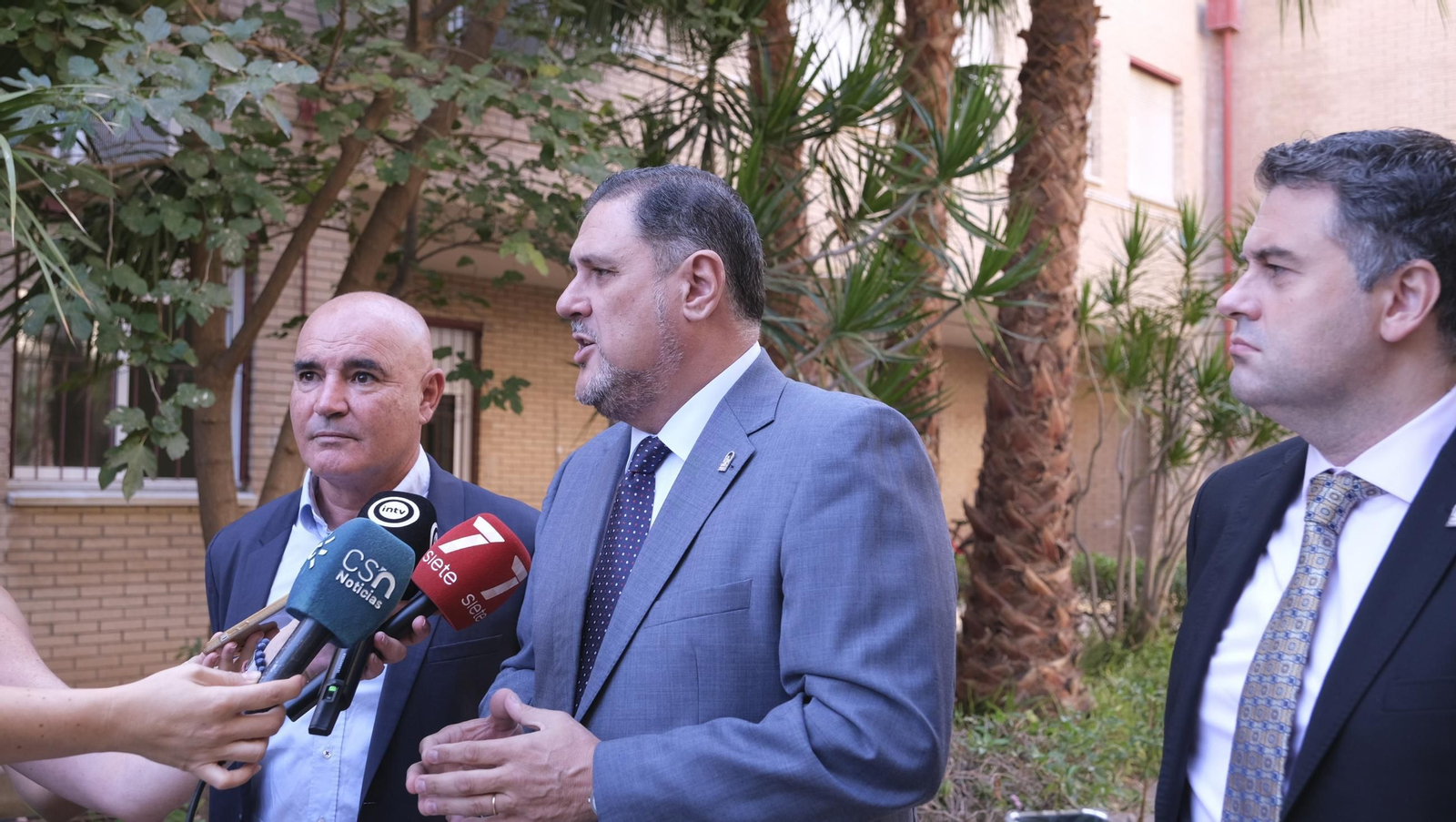 Inicio del curso escolar en el IES Alborán-Manuel Cáliz, en imágenes