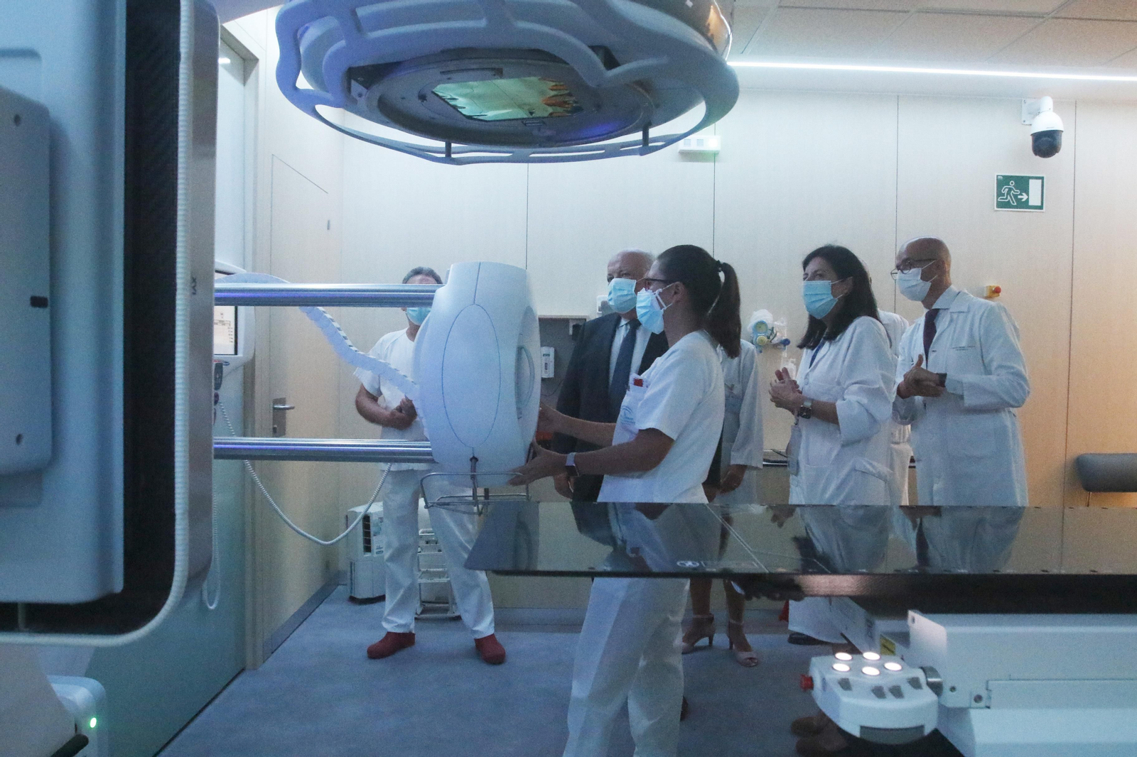 Visita el Hospital de Día de Infecciosos y el nuevo Acelerador Lineal de Electrones de Córdoba