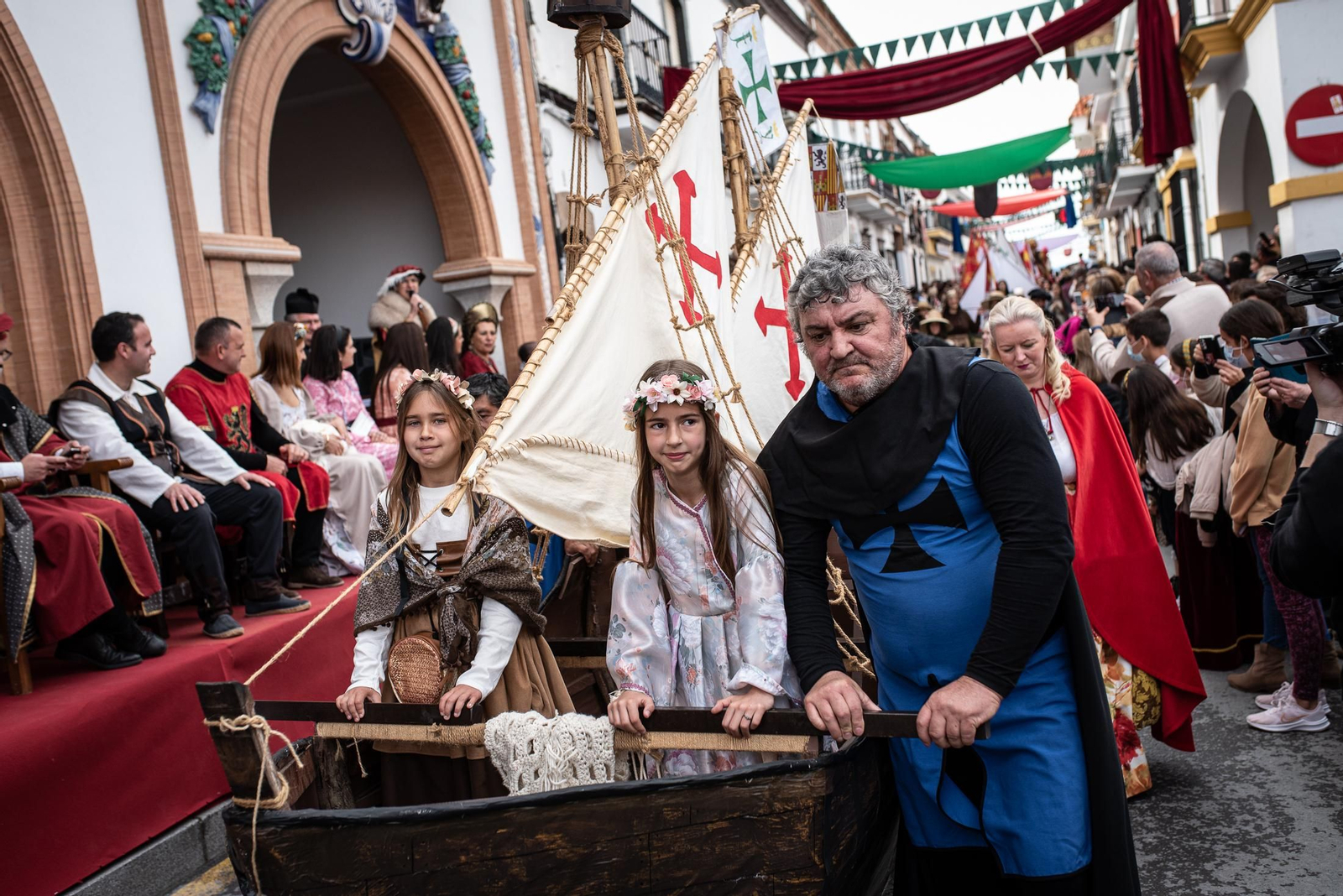 Imágenes del desfile de la Feria del Descubrimiento de Palos de la Frontera