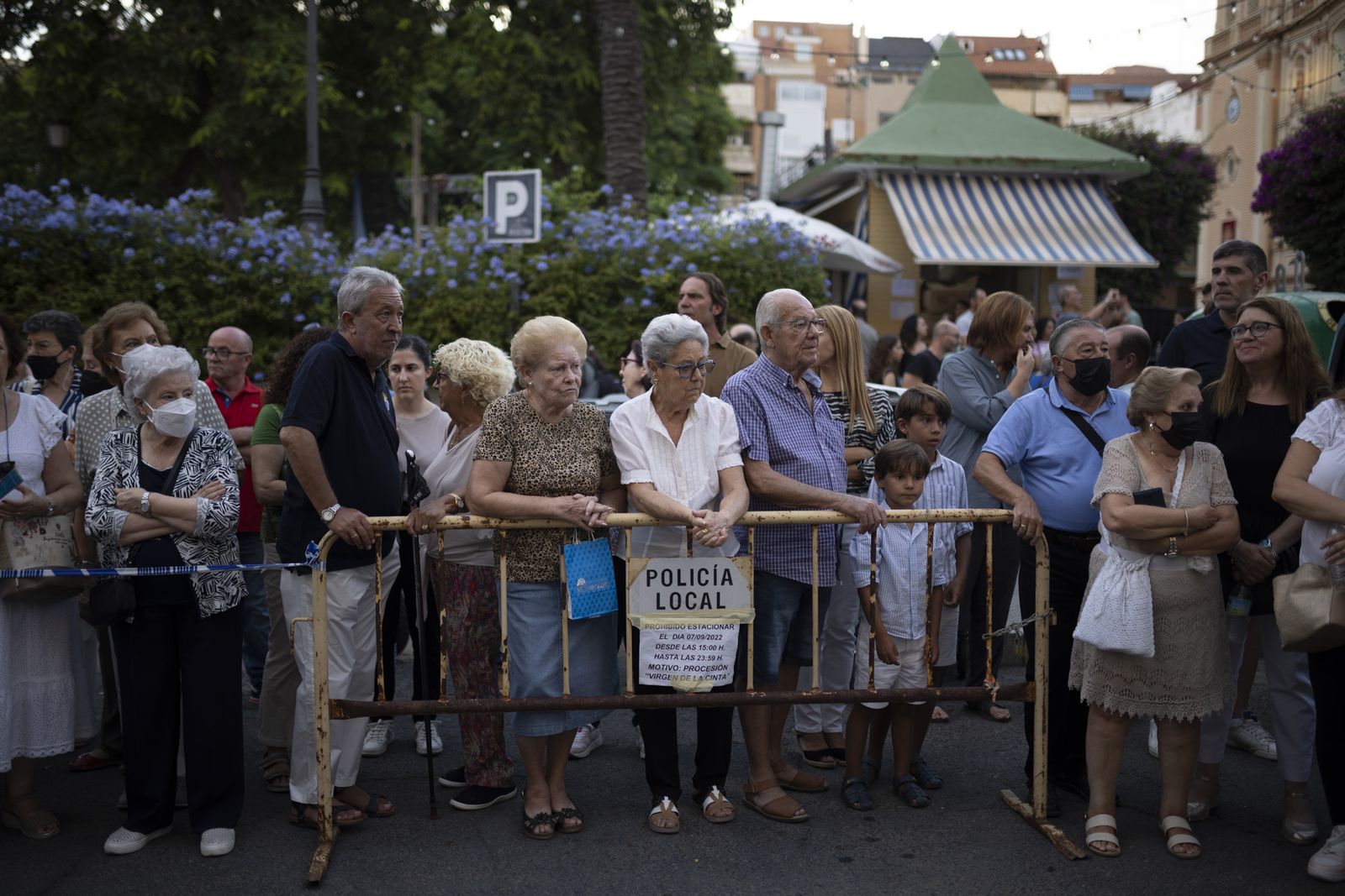 Imágenes de la procesión de la Virgen de la Cinta por el centro de la ciudad