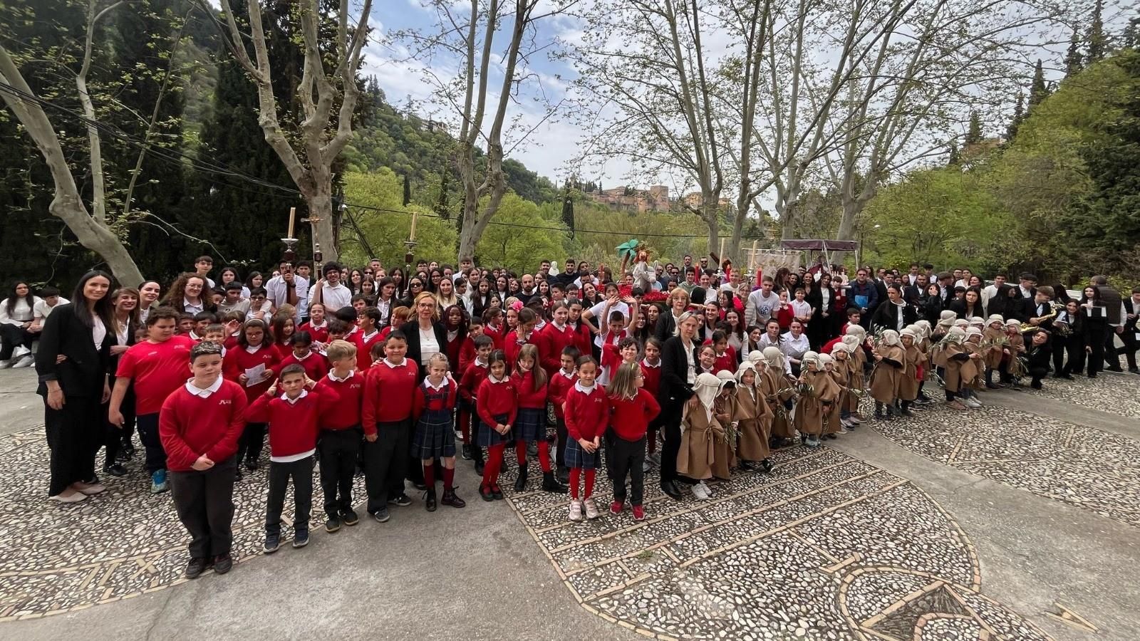 Procesión Infantil Colegio Ave María Casa Madre, Viernes de Dolores 2025