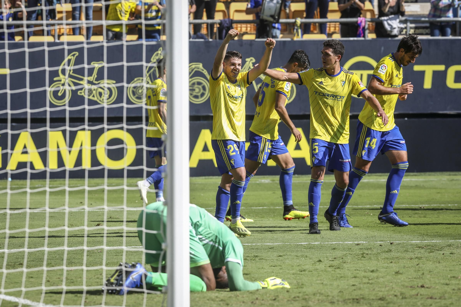 El Cádiz-Elche, en imágenes
