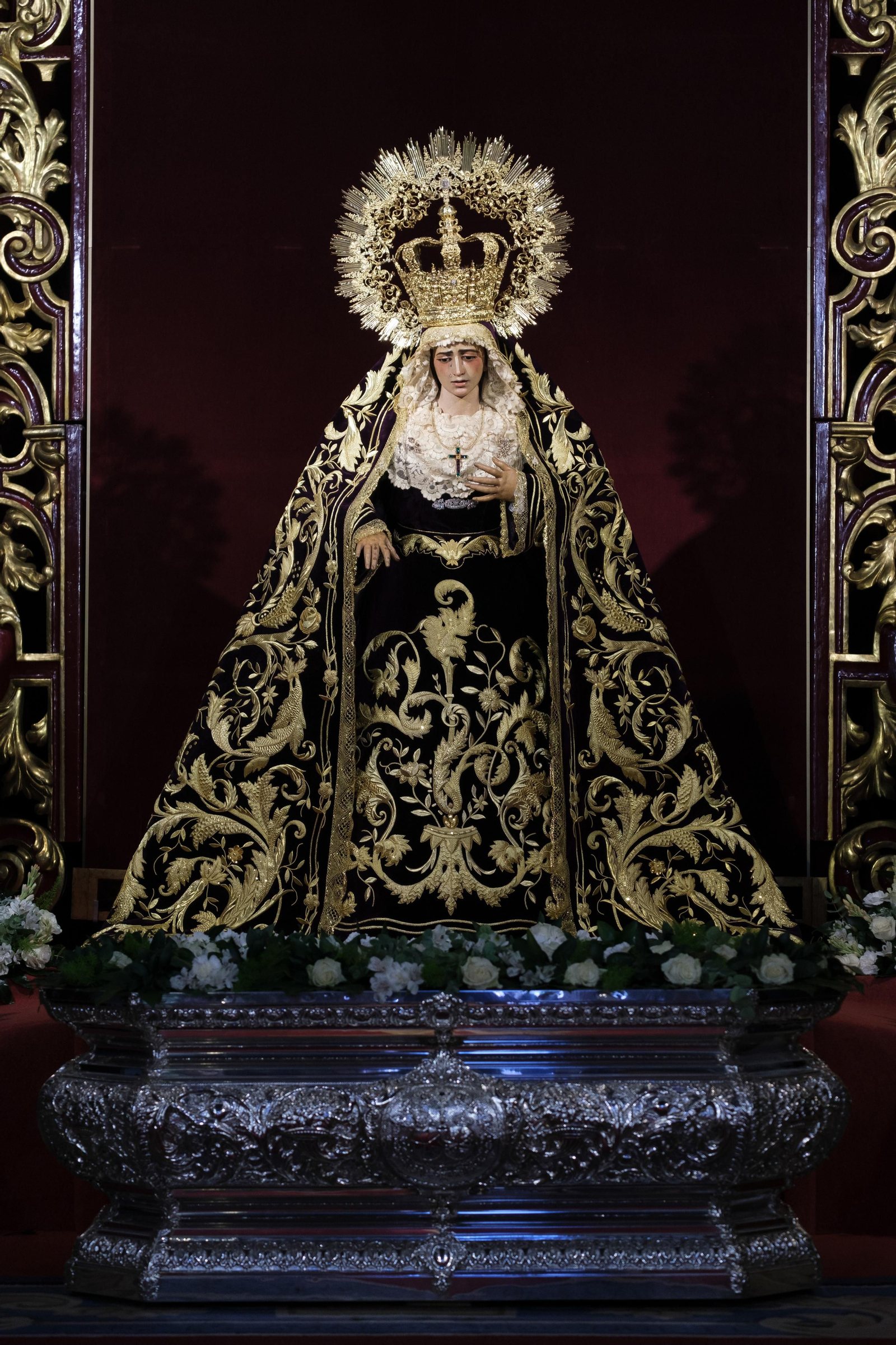 Las imágenes del besamanos a la Virgen de la Amargura
