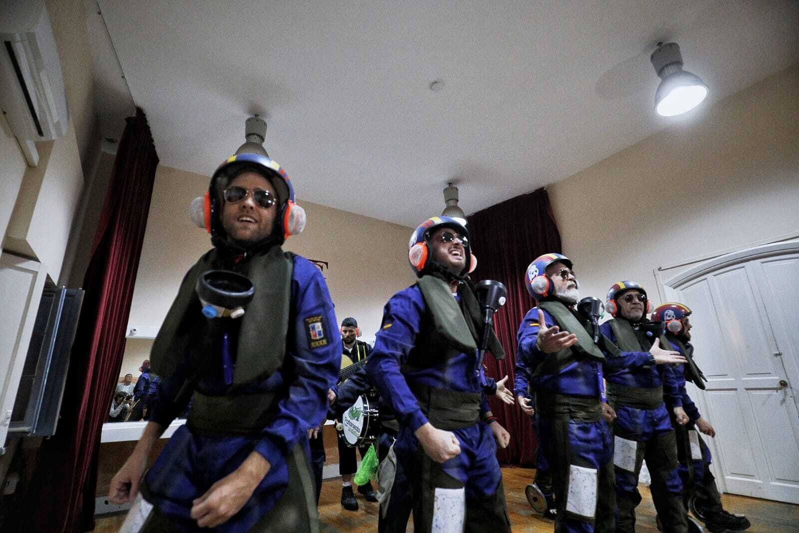 Chirigota 'La patrulla canina'